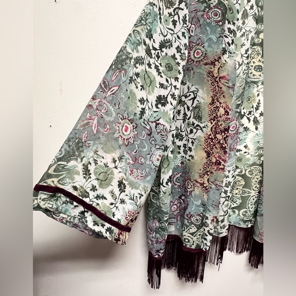 Loop 18 Sheer Kimono Fringe Hem Boho Hippie Women’s Size 17/19 Floral - Picture 4 of 9